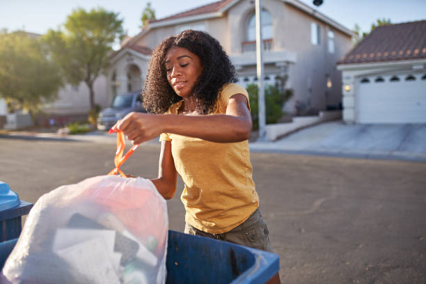 Best Commercial Cleanout Services  in Dixon Lane Meadow Creek, CA